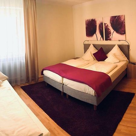 Hotel Restaurant Weihenstephaner Stuben Λάντσχουτ Δωμάτιο φωτογραφία